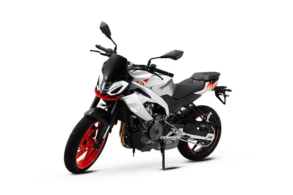 Aprilia Tuono 457