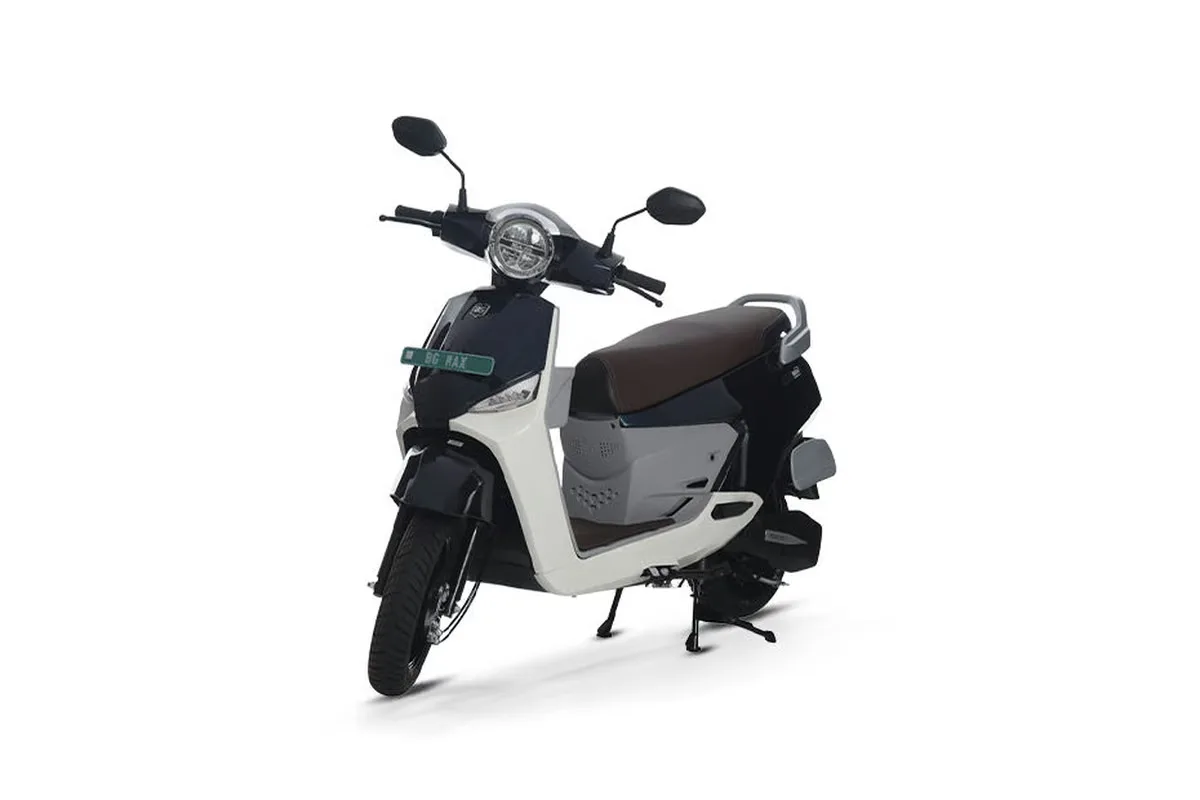 BGauss Max C12