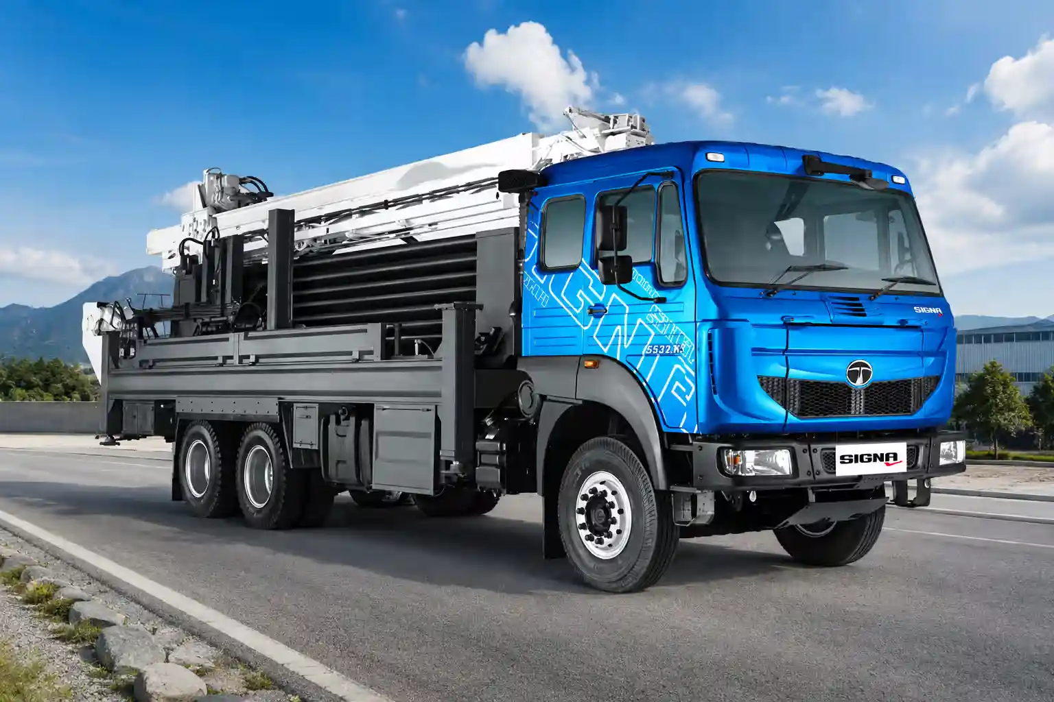 Tata Signa 2823.K Drill Rig